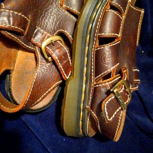 Womens size 7 Dr Marten sandals